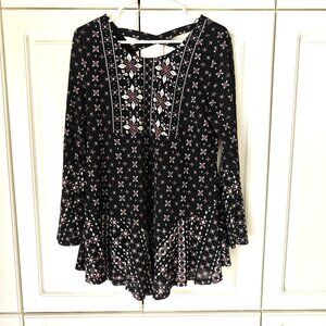 Style & Co. Black/White Top, Size Medium, New